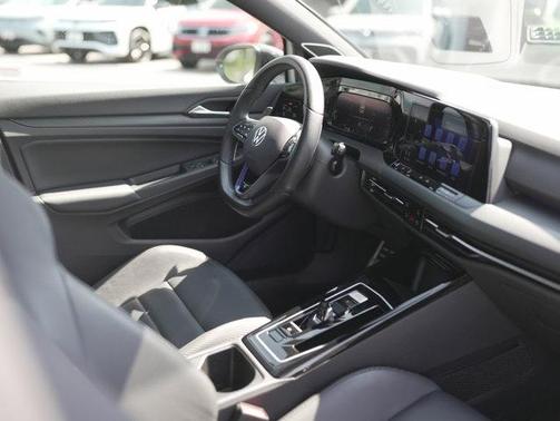 2024 Volkswagen Golf R 2.0T