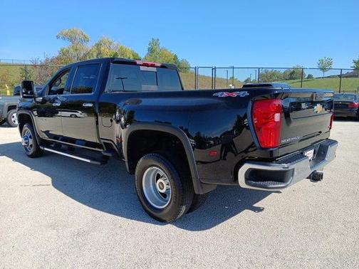 2022 Chevrolet Silverado 3500 LTZ
