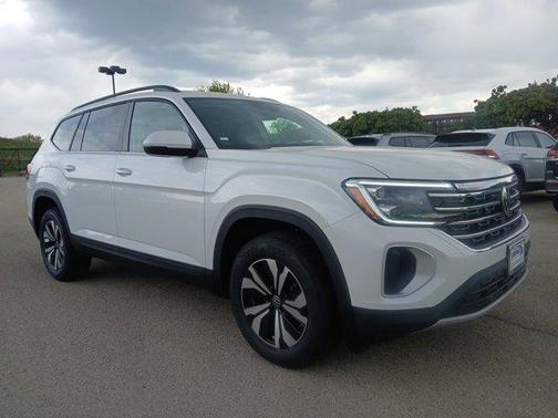 Opal White Pearl 2026 Volkswagen Atlas 2.0T SE
