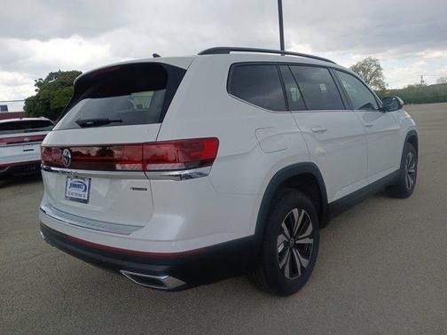 Opal White Pearl 2026 Volkswagen Atlas 2.0T SE