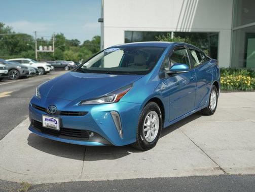 2021 Toyota Prius XLE