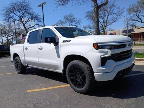 Summit White 2026 Chevrolet Silverado 1500 RST