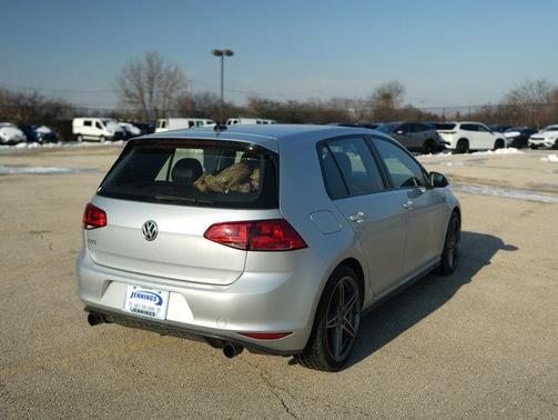 2016 Volkswagen Golf GTI 