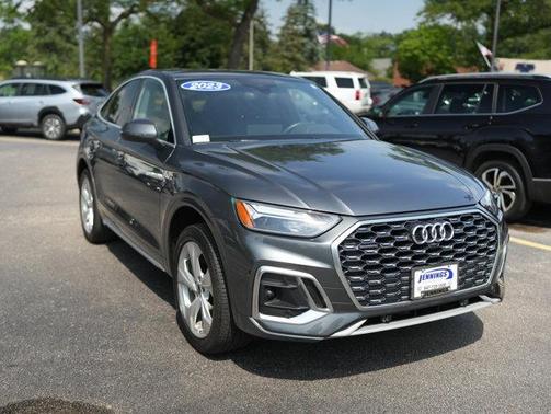 Daytona Gray Pearl Effect 2023 Audi Q5 45 S line Premium Plus