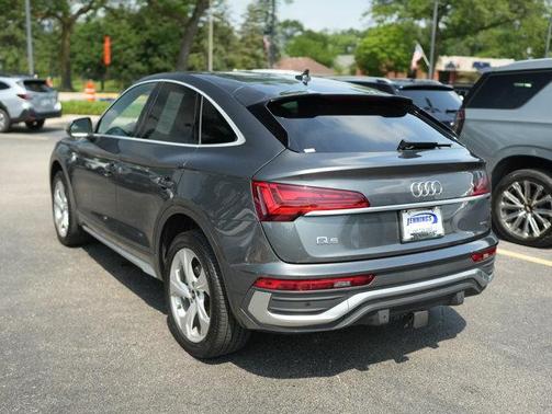 Daytona Gray Pearl Effect 2023 Audi Q5 45 S line Premium Plus