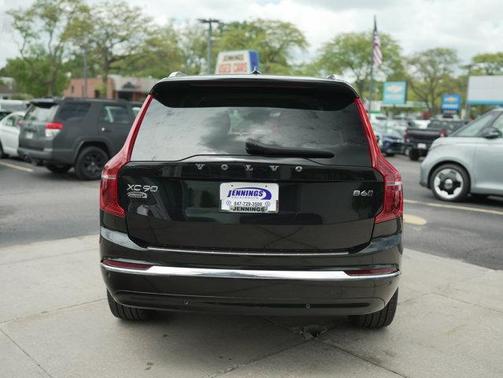 2024 Volvo XC90 B6 Ultimate Bright Theme 7-Seater
