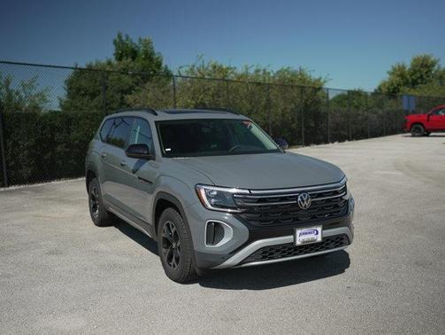 2026 Volkswagen Atlas 2.0T Peak Edition