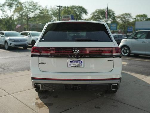 2025 Volkswagen Atlas 2.0T Peak Edition