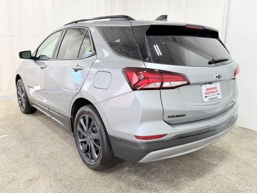 Sterling Gray Metallic 2024 Chevrolet Equinox RS