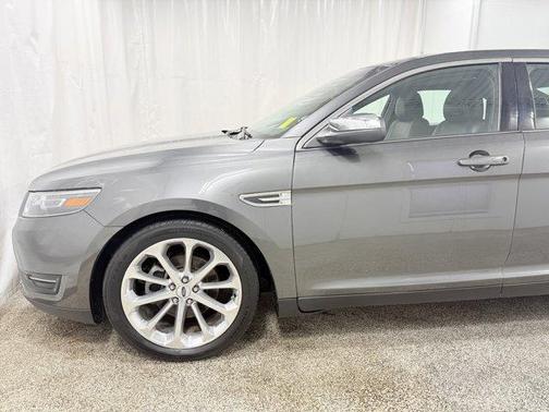 2018 Ford Taurus Limited