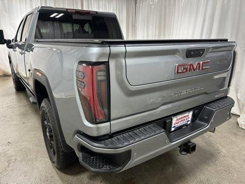 2024 GMC Sierra 2500 AT4