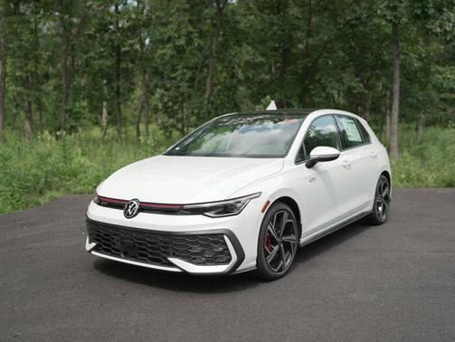 2025 Volkswagen Golf GTI 2.0T SE