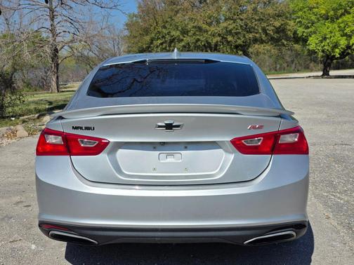 Silver Ice Metallic 2020 Chevrolet Malibu FWD RS