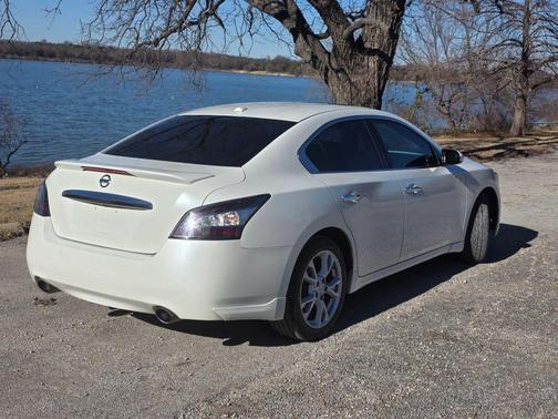 2014 Nissan Maxima SV