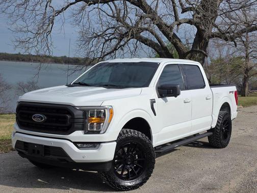Oxford White 2021 Ford F-150 XLT