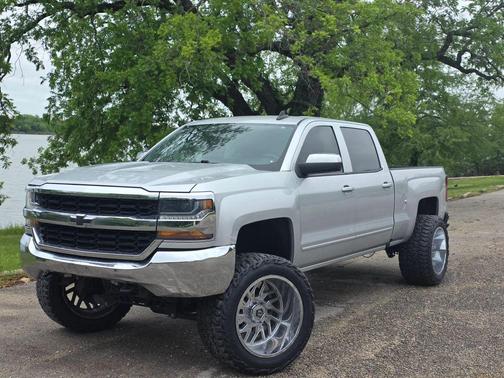 Silver Ice Metallic 2017 Chevrolet Silverado 1500 1LT