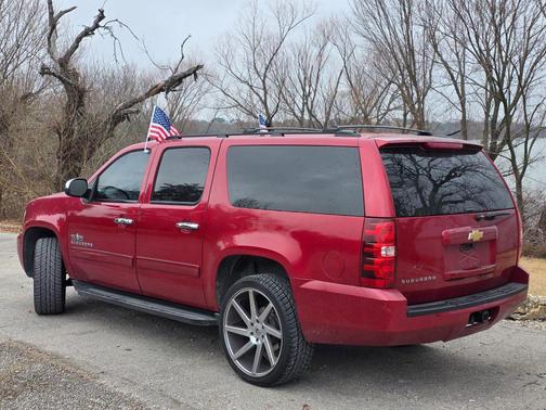 2013 Chevrolet Suburban 1500 LS