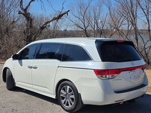 2016 Honda Odyssey Touring Elite