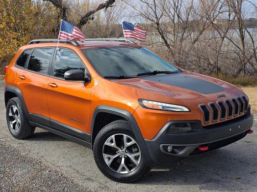 2016 Jeep Cherokee Sport