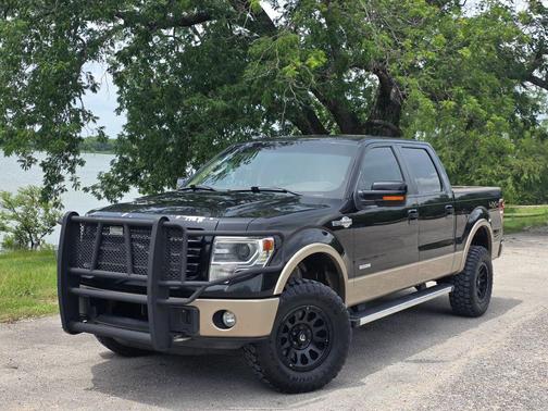 Tuxedo Black Metallic 2014 Ford F-150 King Ranch