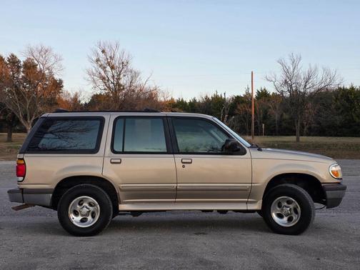 1997 Ford Explorer Sport