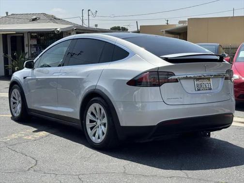 2017 Tesla Model X 75D