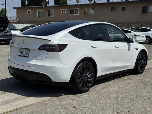 2022 Tesla Model Y Performance Dual Motor All-Wheel Drive