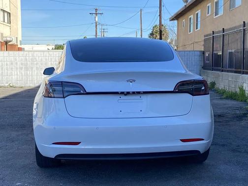 2018 Tesla Model 3 Mid Range
