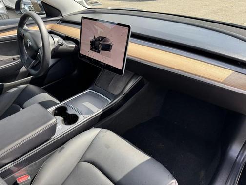 2022 Tesla Model 3 Standard Range