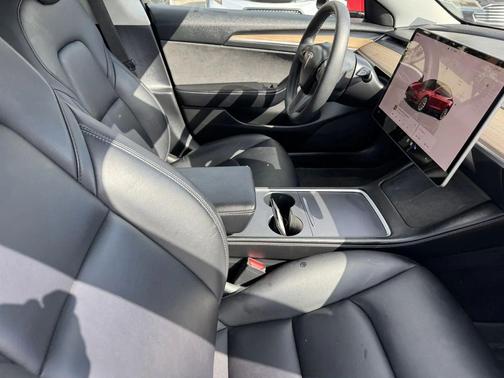 2022 Tesla Model 3 Standard Range