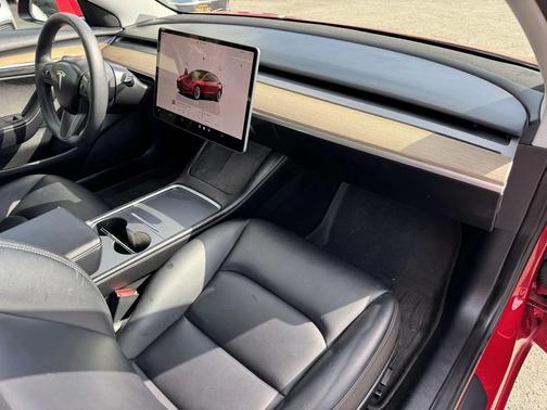 2022 Tesla Model 3 Standard Range