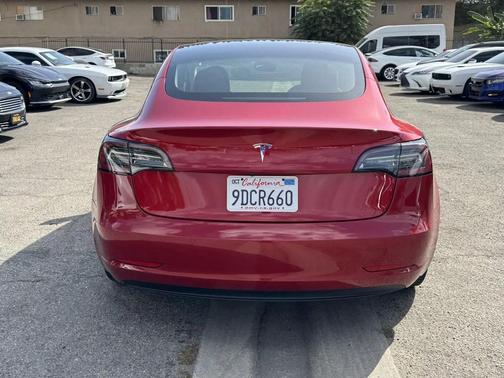 2022 Tesla Model 3 Standard Range
