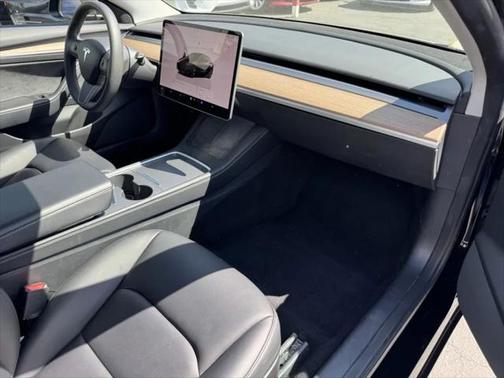 2022 Tesla Model 3 Standard Range