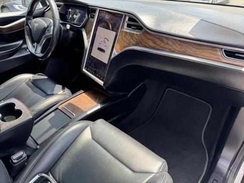 2017 Tesla Model X 75D