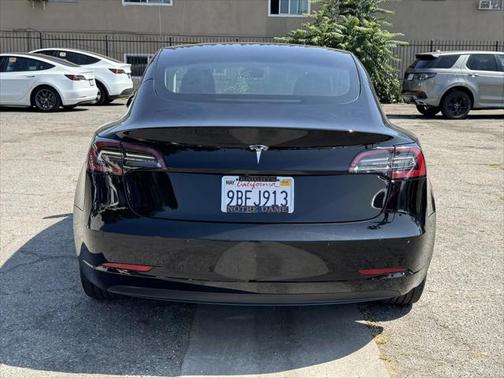 2022 Tesla Model 3 Standard Range