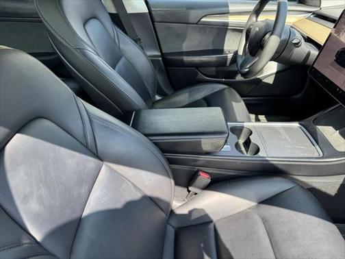 2022 Tesla Model 3 Standard Range