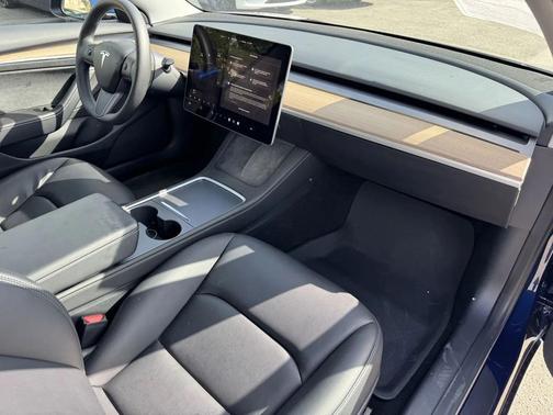 2023 Tesla Model 3 Standard Range