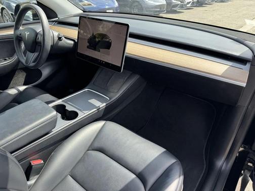2022 Tesla Model Y Performance Dual Motor All-Wheel Drive