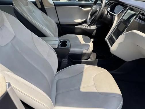 2013 Tesla Model S Performance