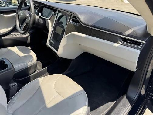 2013 Tesla Model S Performance