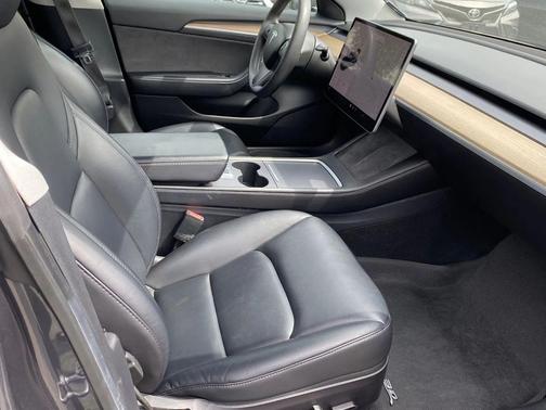 Midnight Silver Metallic 2021 Tesla Model 3 Performance