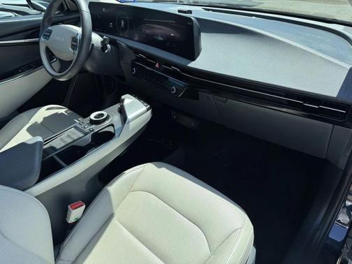 2023 Kia EV6 Wind