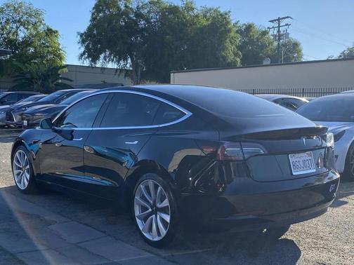 2018 Tesla Model 3 Long Range