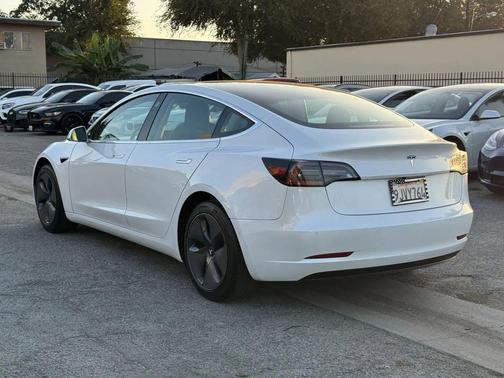 2020 Tesla Model 3 Standard Range Plus