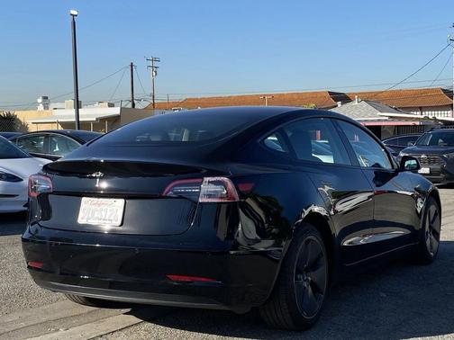 2022 Tesla Model 3 Standard Range