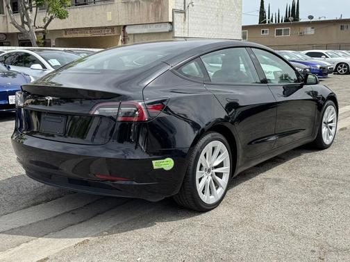 2022 Tesla Model 3 Standard Range