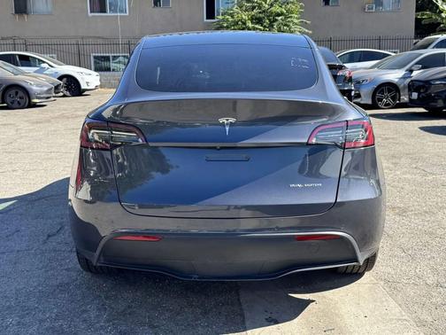2020 Tesla Model Y Long Range Dual Motor All-Wheel Drive