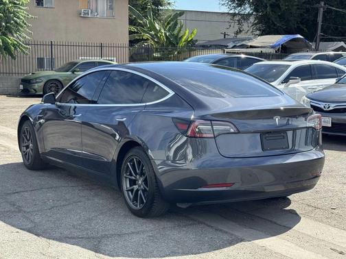 2019 Tesla Model 3 Standard Range Plus
