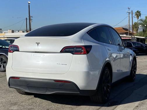2021 Tesla Model Y Long Range Dual Motor All-Wheel Drive