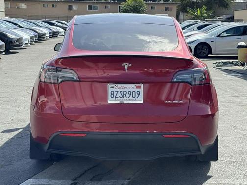 2022 Tesla Model Y Performance Dual Motor All-Wheel Drive